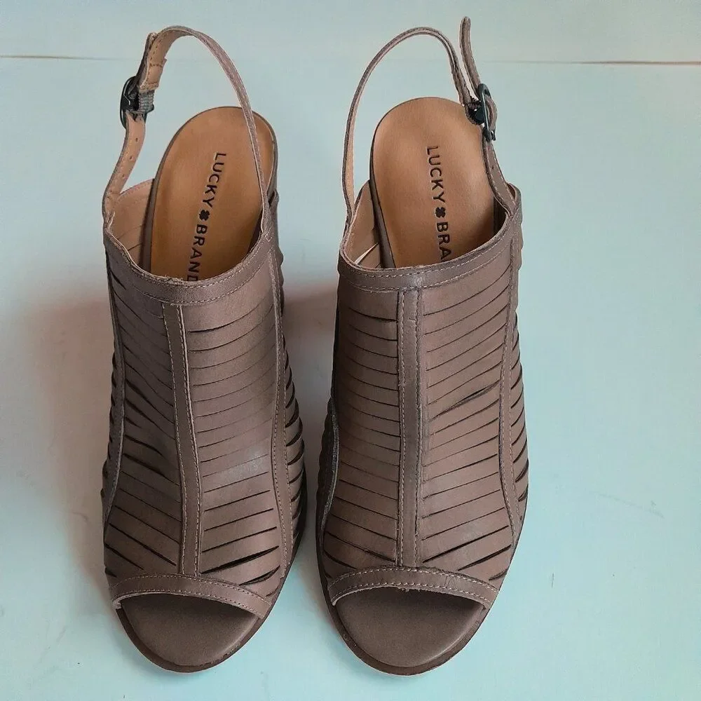 Lucky Brand Lialor Tan Leather Sandals Peep Toe Chunky Heels Women's Size 10M